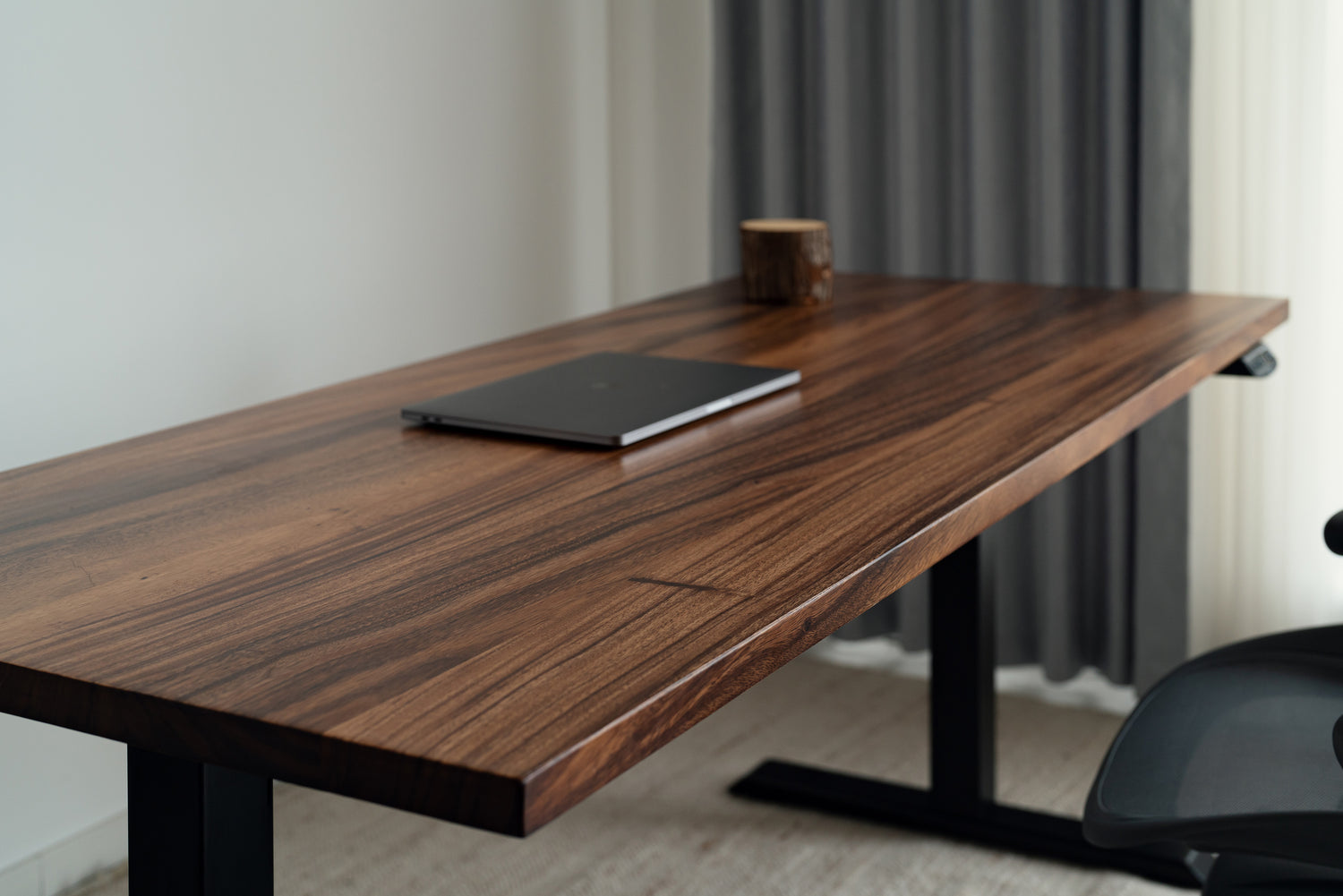 Walnut Solid Wood_Scene View3_Elephant Desks_Abundance Standing Desk_Black