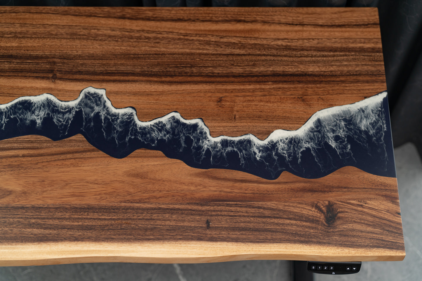 LiveEdgeEpoxySolidWood_White_MaterialView6_ElephantDesks_CoastlineStandingDesk